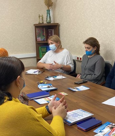 В Кургане прошел круглый стол с участием волонтеров АНО "Содействия" и представителей общественных организаций